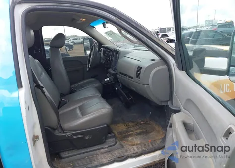 2010 Chevrolet Silverado 2500Hd Work Truck z USA, uszkodzony, nr VIN 1GC3CVBG5AF101786